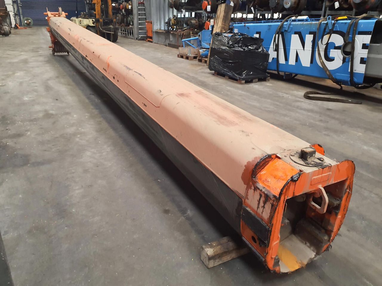 Liebherr LTM 1095-5.1 Telescopic section 5 912814008, 912813208 - Brazo para Autogrúa: foto 3 Liebherr LTM 1095-5.1 Telescopic section 5 912814008, 912813208 - Brazo para Autogrúa: foto 3