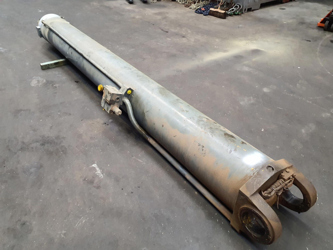 Liebherr LTM 1160-2 luffing cylinder - Cilindro hidráulico para Autogrúa: foto 4 Liebherr LTM 1160-2 luffing cylinder - Cilindro hidráulico para Autogrúa: foto 4