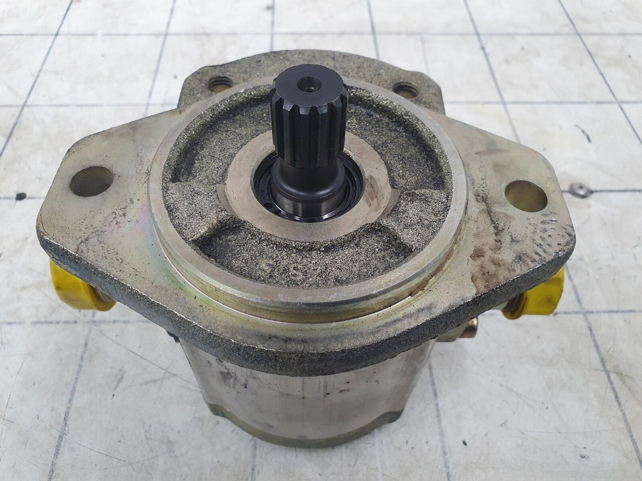Liebherr LTM 1250-6.1 gear pump 512138308 - Bomba hidráulica para Autogrúa: foto 3 Liebherr LTM 1250-6.1 gear pump 512138308 - Bomba hidráulica para Autogrúa: foto 3