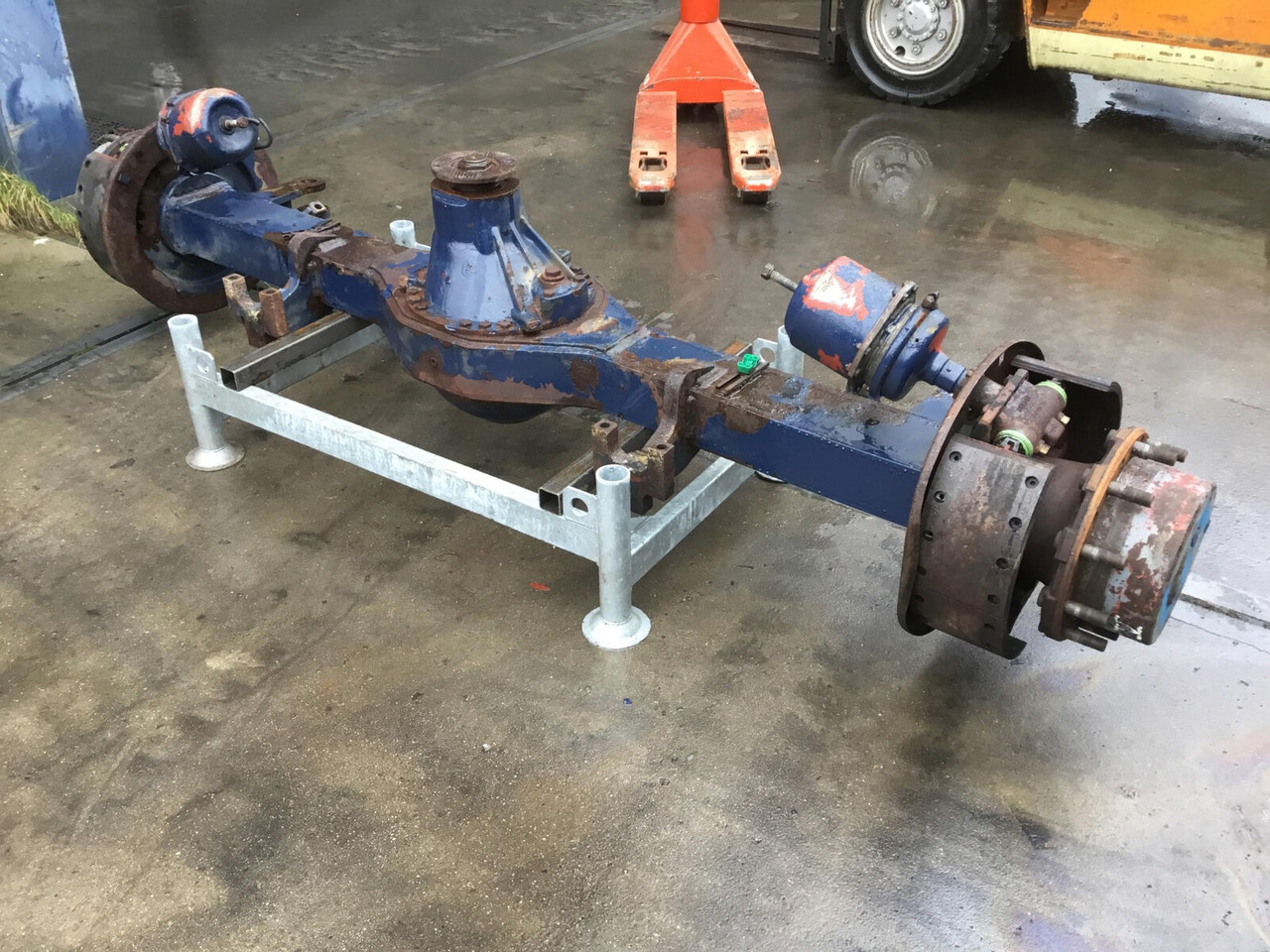 Liebherr LTM 1300 axle 5 - Eje y piezas para Autogrúa: foto 2 Liebherr LTM 1300 axle 5 - Eje y piezas para Autogrúa: foto 2