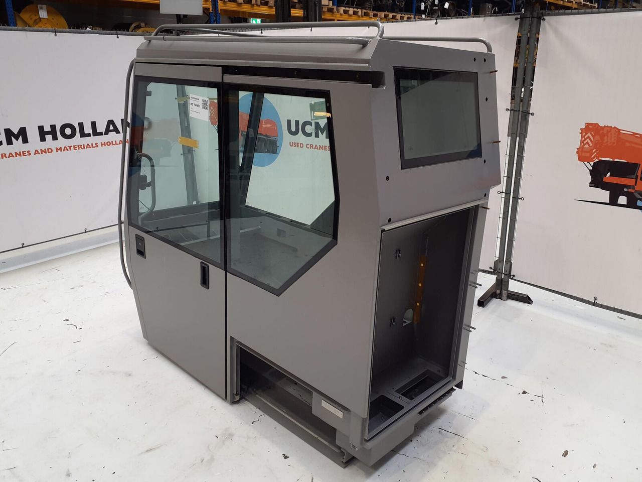 Liebherr LTM upper cab 9164153G - Cabina para Grúa: foto 2 Liebherr LTM upper cab 9164153G - Cabina para Grúa: foto 2
