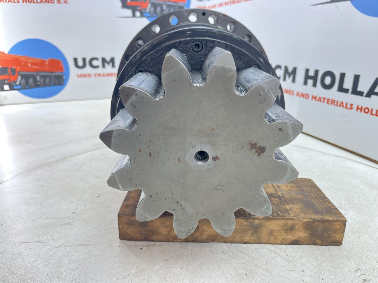 Tadano Faun AC 5.220L-1 Slew gear 62950412 - Reductor de giro para Grúa: foto 5 Tadano Faun AC 5.220L-1 Slew gear 62950412 - Reductor de giro para Grúa: foto 5