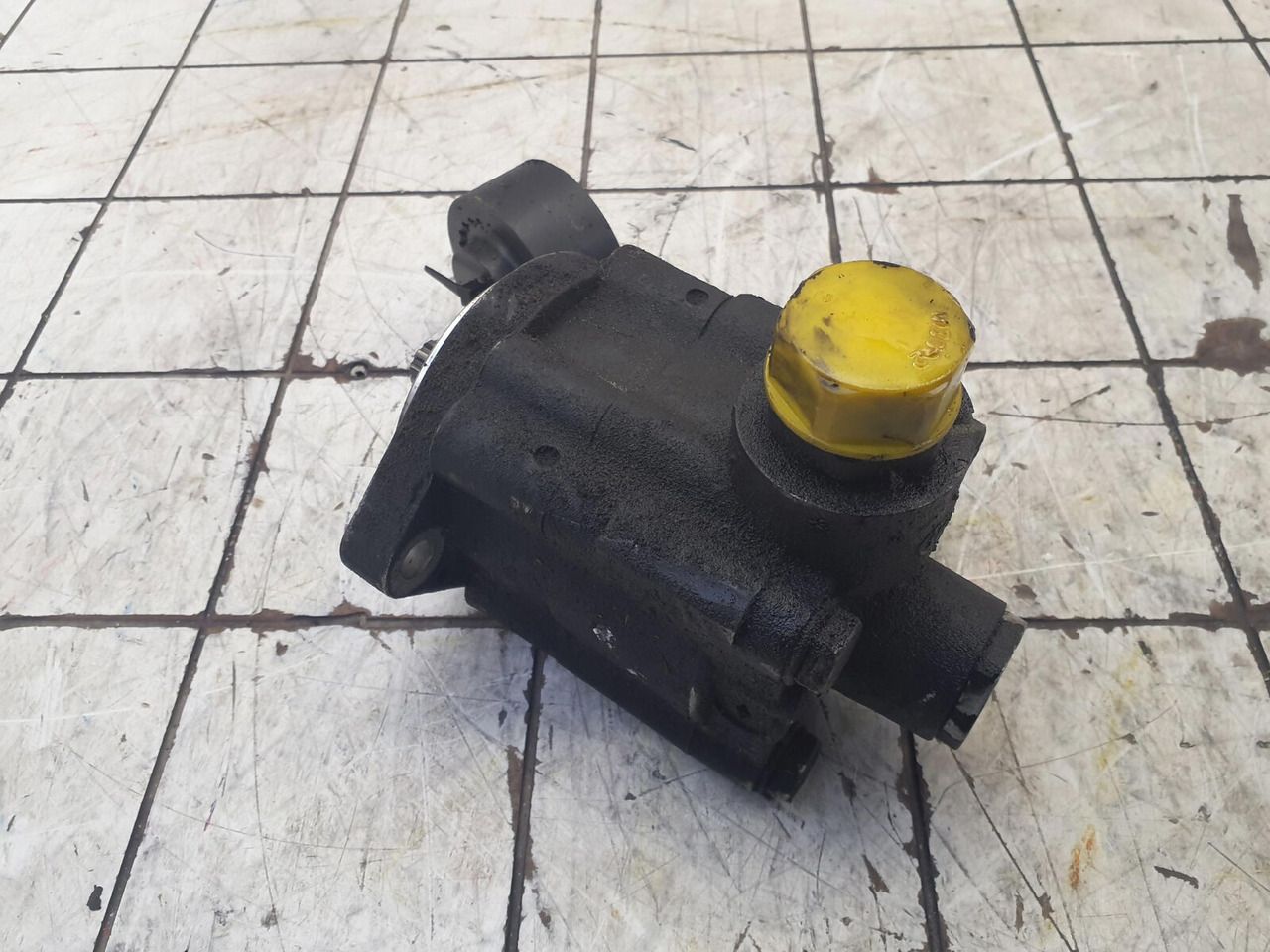 Tadano-Faun ATF 60-4 pump 99707005651 - Bomba hidráulica para Autogrúa: foto 2 Tadano-Faun ATF 60-4 pump 99707005651 - Bomba hidráulica para Autogrúa: foto 2