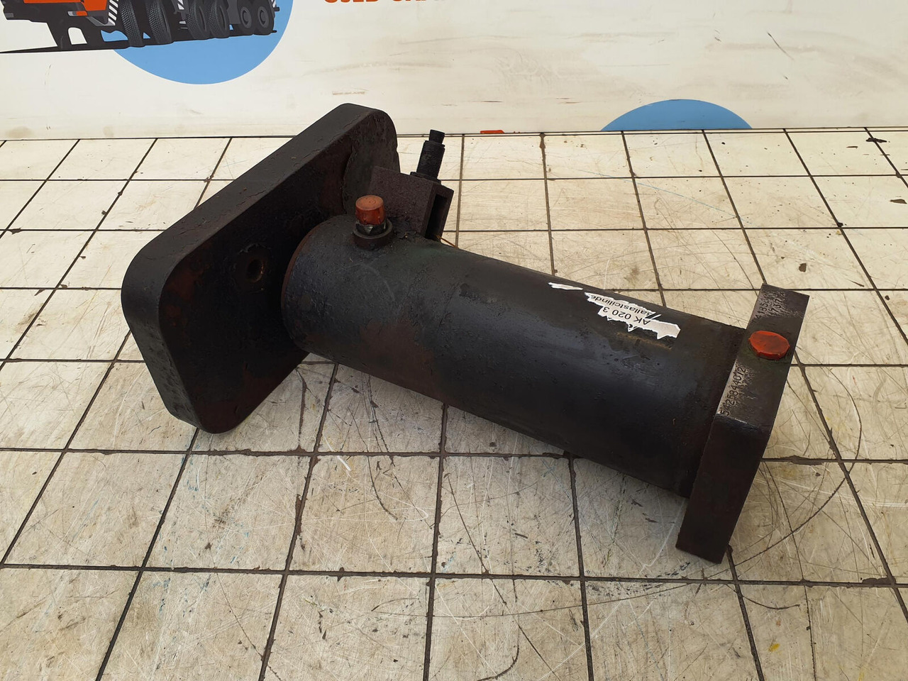 Terex AC 155 counterweight lift cylinder - Cilindro hidráulico para Autogrúa: foto 1 Terex AC 155 counterweight lift cylinder - Cilindro hidráulico para Autogrúa: foto 1