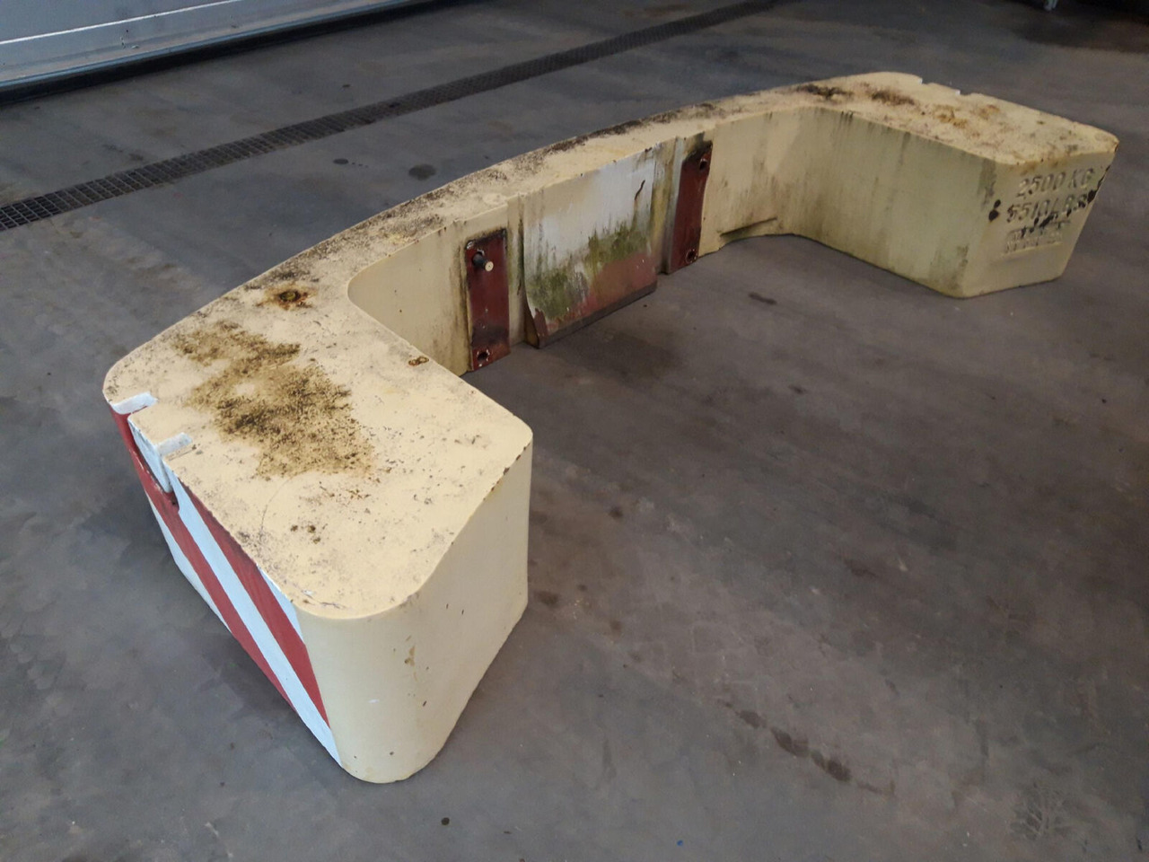 Terex Demag AC 35 counterweight 2,5 T - Contrapeso para Autogrúa: foto 5 Terex Demag AC 35 counterweight 2,5 T - Contrapeso para Autogrúa: foto 5