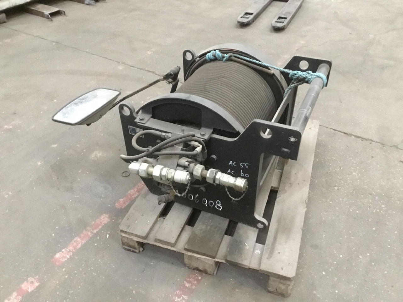 Terex Demag AC55-L winch - Cabrestante para Autogrúa: foto 1 Terex Demag AC55-L winch - Cabrestante para Autogrúa: foto 1