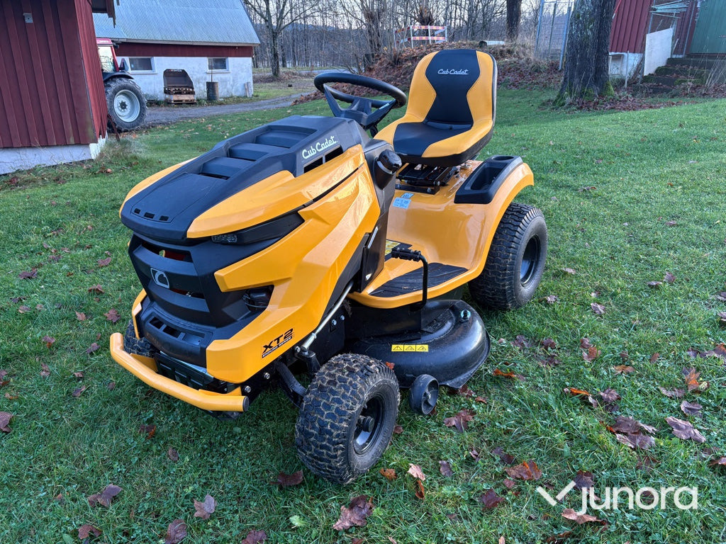 Åkgräsklippare - Cub Cadet - Cortacésped: foto 1 Åkgräsklippare - Cub Cadet - Cortacésped: foto 1