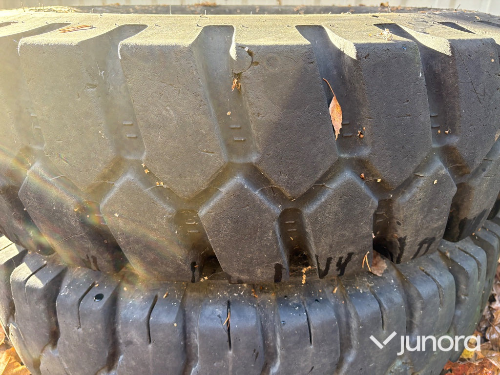 Däck & fälg - Till hjulgrävare Mitas - Rueda completa para Maquinaria de construcción: foto 3 Däck & fälg - Till hjulgrävare Mitas - Rueda completa para Maquinaria de construcción: foto 3