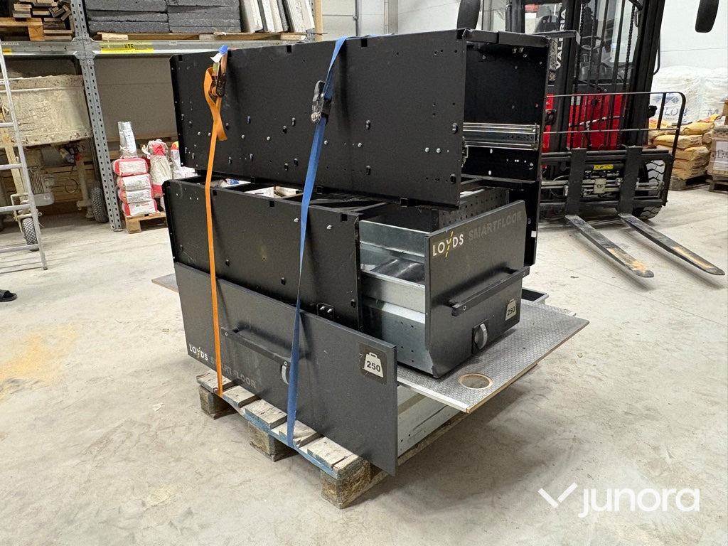 Fordonsinredning – Loyds Smartfloor för VW Caddy - Cabina e interior para Camión: foto 4 Fordonsinredning – Loyds Smartfloor för VW Caddy - Cabina e interior para Camión: foto 4