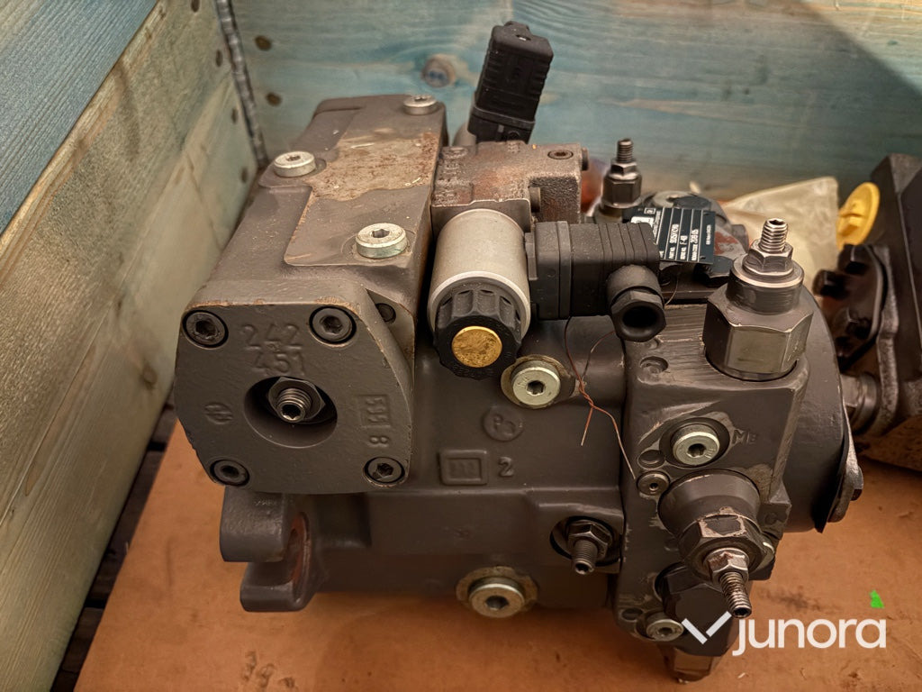 Hydraulpump - Volvo L45B - Bomba hidráulica para Maquinaria de construcción: foto 1 Hydraulpump - Volvo L45B - Bomba hidráulica para Maquinaria de construcción: foto 1