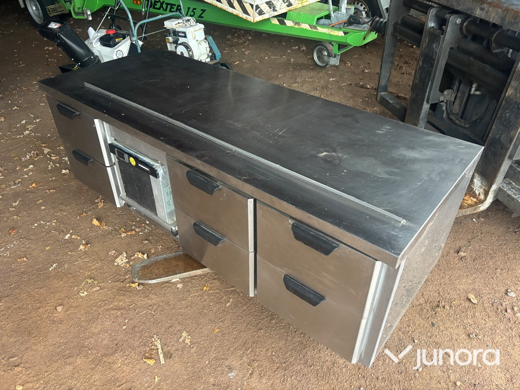 Kylbänk - PORKKA - Maquinaria de alimentación: foto 2 Kylbänk - PORKKA - Maquinaria de alimentación: foto 2