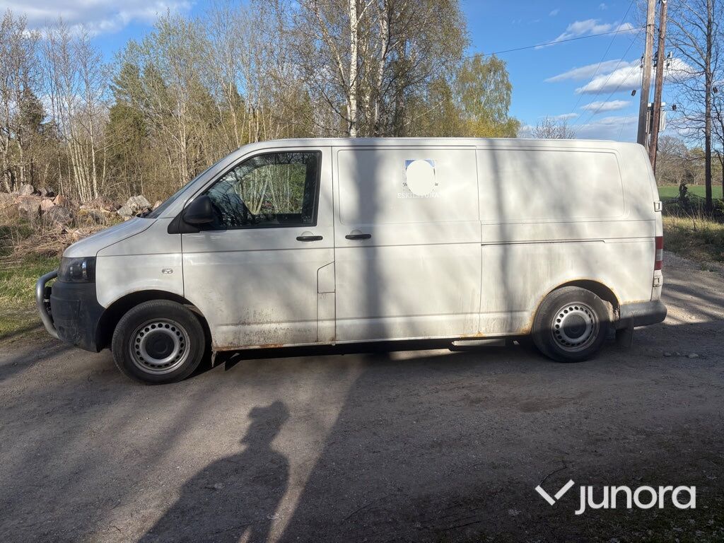 Skåpbil - Volkswagen, Transporter T5 2.0 - Furgón: foto 2 Skåpbil - Volkswagen, Transporter T5 2.0 - Furgón: foto 2