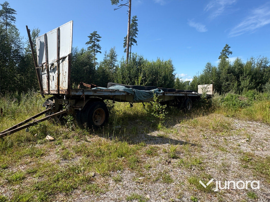 Släp - Bröderna Rickardsson, 12M - Remolque plataforma/ Caja abierta: foto 1 Släp - Bröderna Rickardsson, 12M - Remolque plataforma/ Caja abierta: foto 1