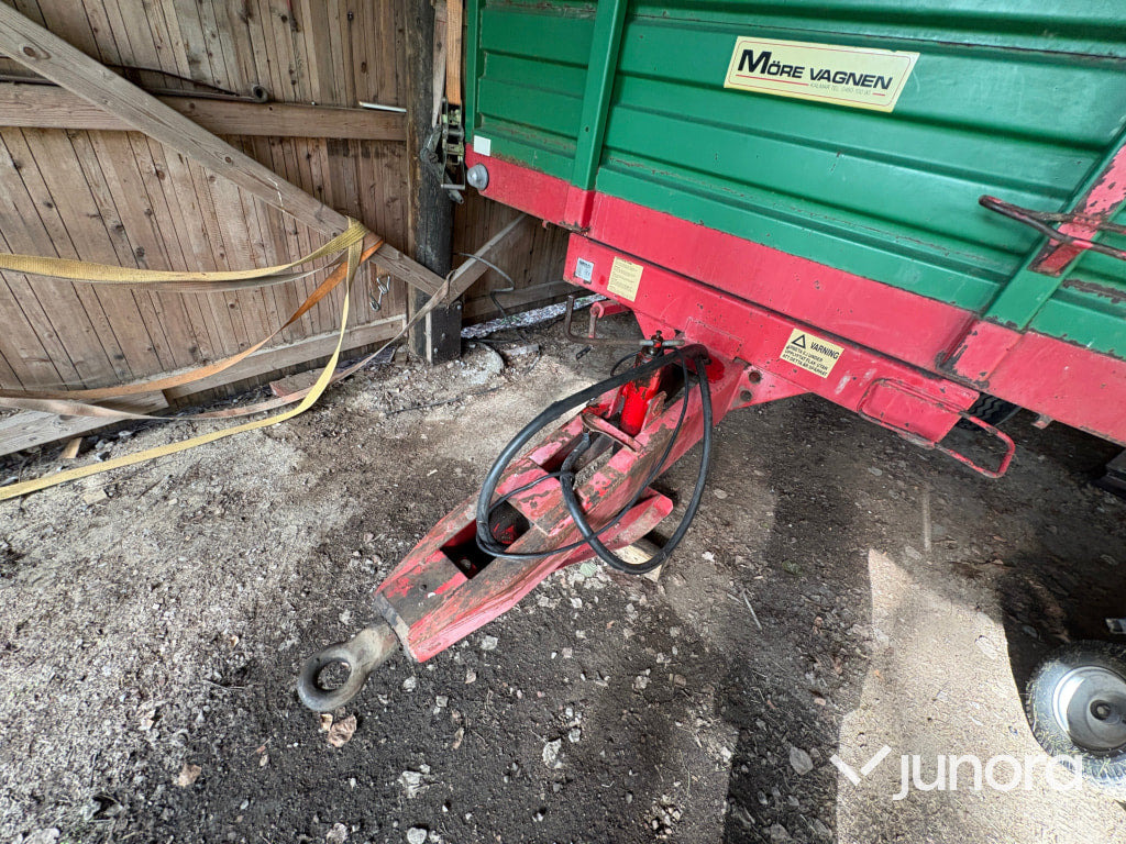 Tippvagn - Möre Maskiner, T080 - Remolque volquete agrícola: foto 3 Tippvagn - Möre Maskiner, T080 - Remolque volquete agrícola: foto 3