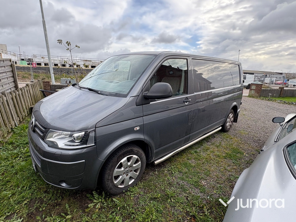 Transportbil – Volkswagen, Transporter T30 NMT 530 - Furgón: foto 1 Transportbil – Volkswagen, Transporter T30 NMT 530 - Furgón: foto 1