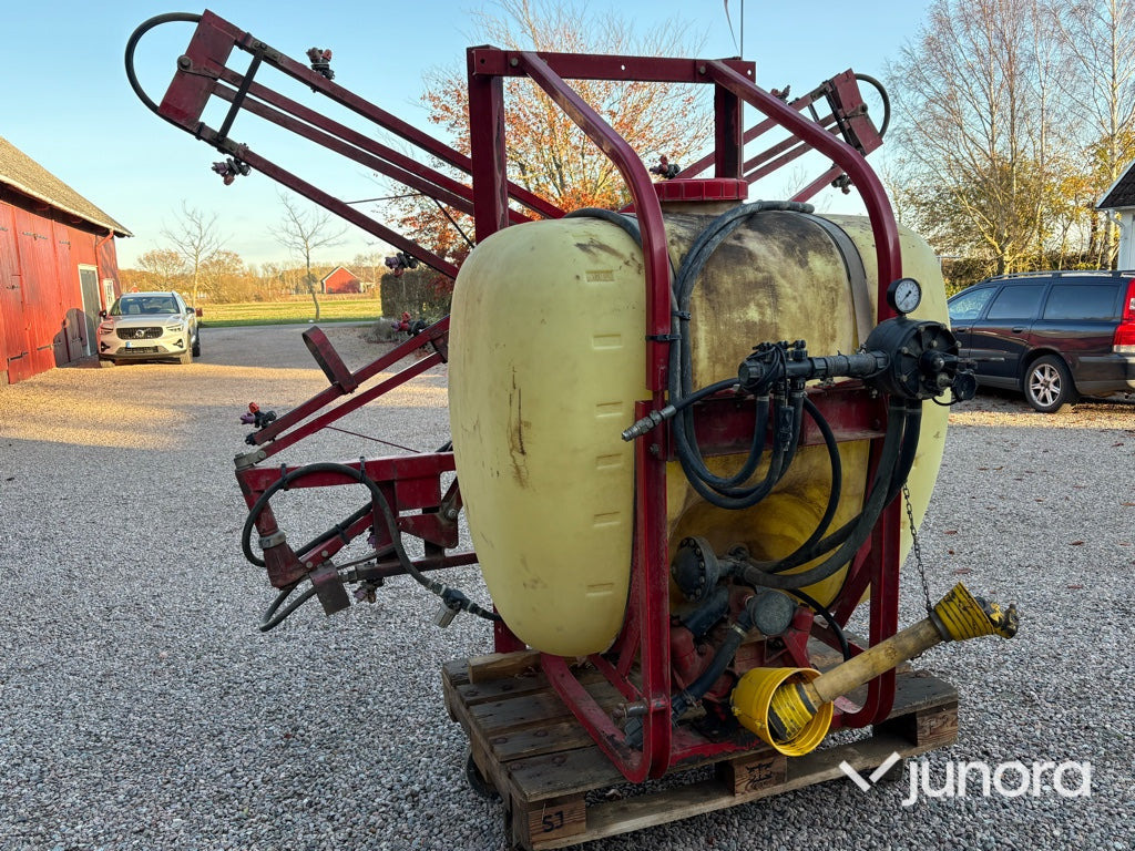 Växtskyddsspruta – Hardi, NK 600 - Pulverizador suspendido: foto 1 Växtskyddsspruta – Hardi, NK 600 - Pulverizador suspendido: foto 1