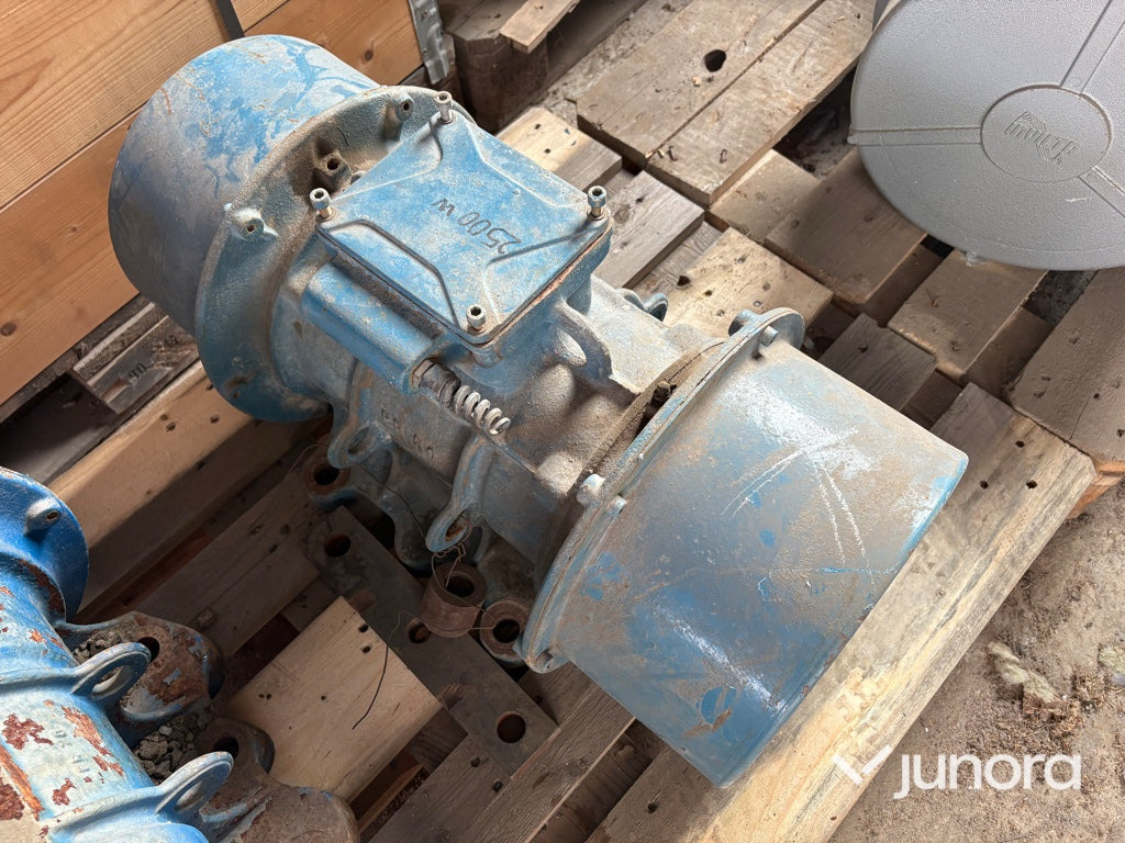 Vibrationsmotor - Dynapac, ER 722 - Sistema eléctrico para Maquinaria de construcción: foto 1 Vibrationsmotor - Dynapac, ER 722 - Sistema eléctrico para Maquinaria de construcción: foto 1