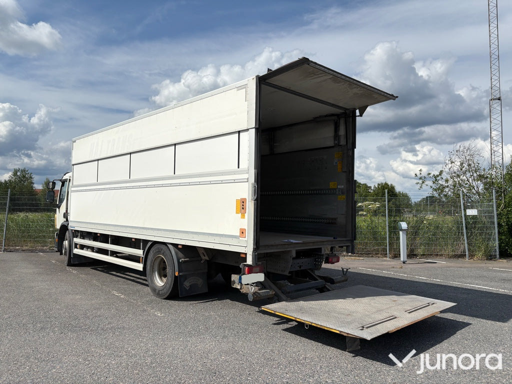 Volvo Fe 280 med höj o sänkbart skåp - Camión caja cerrada: foto 5 Volvo Fe 280 med höj o sänkbart skåp - Camión caja cerrada: foto 5