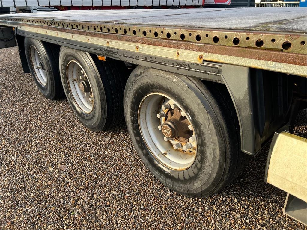 Krone 13,6 mtr - Semirremolque plataforma/ Caja abierta: foto 3 Krone 13,6 mtr - Semirremolque plataforma/ Caja abierta: foto 3