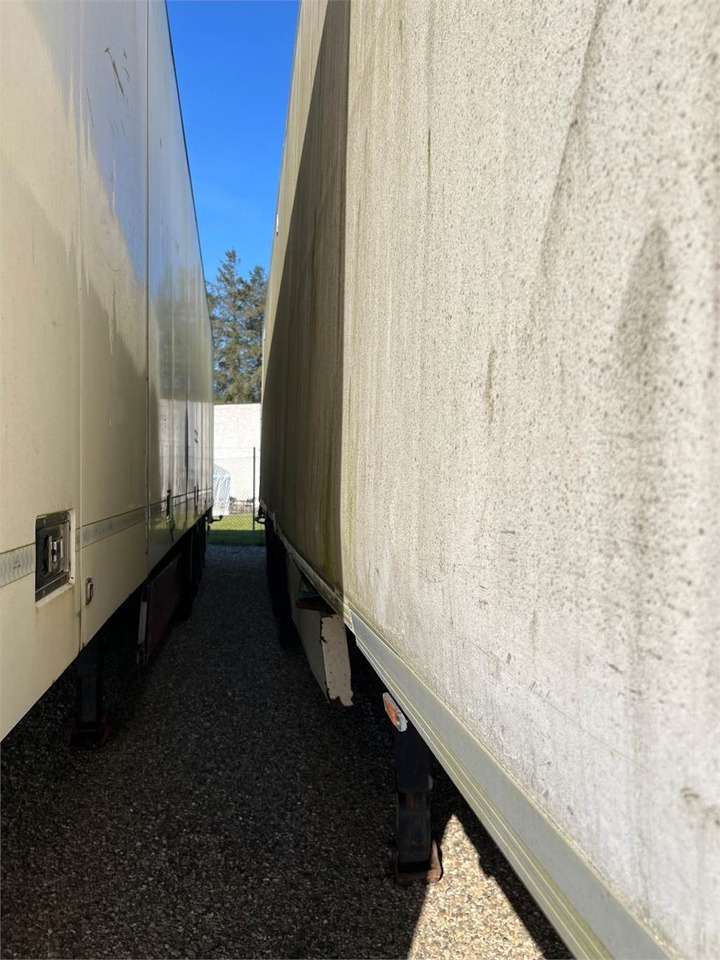 Krone 13,6 mtr boks - Caja cerrada semirremolque: foto 2 Krone 13,6 mtr boks - Caja cerrada semirremolque: foto 2