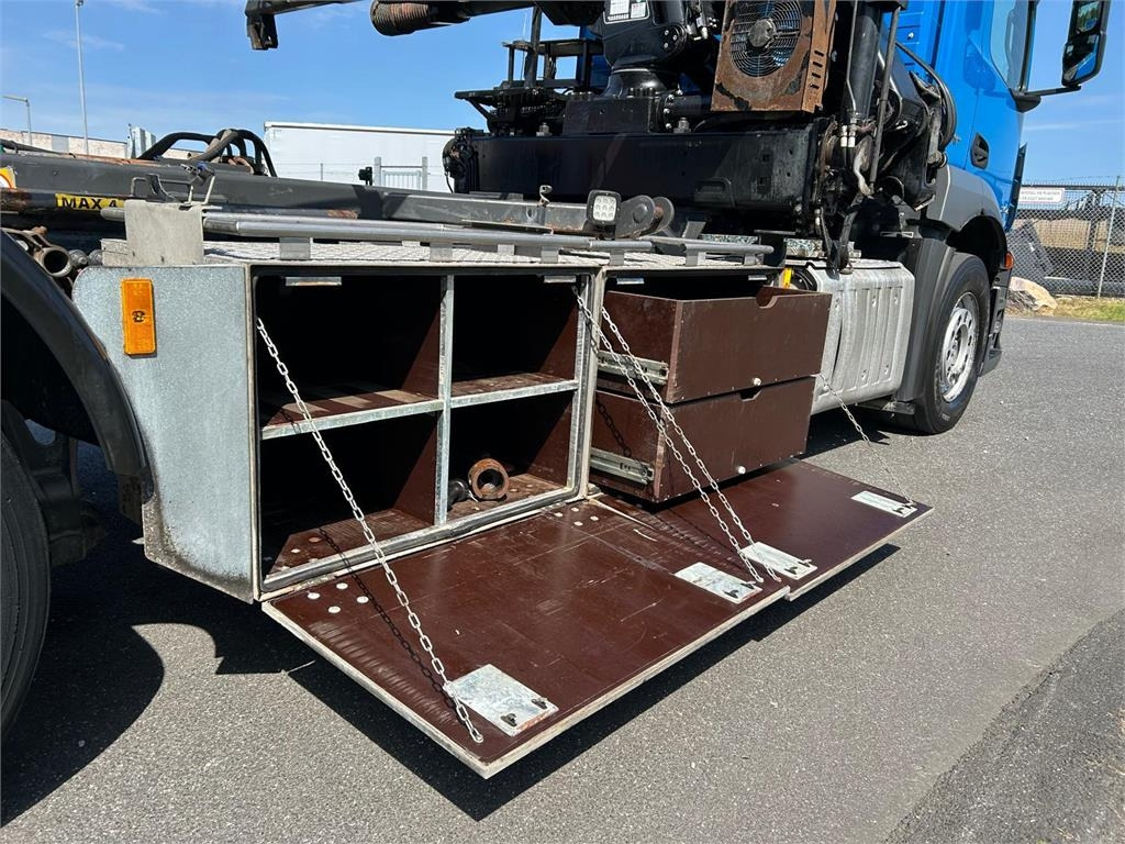 Mercedes-Benz Antos 2546 - Hiab 192 E kran - Portacontenedor de cadenas camión: foto 3 Mercedes-Benz Antos 2546 - Hiab 192 E kran - Portacontenedor de cadenas camión: foto 3