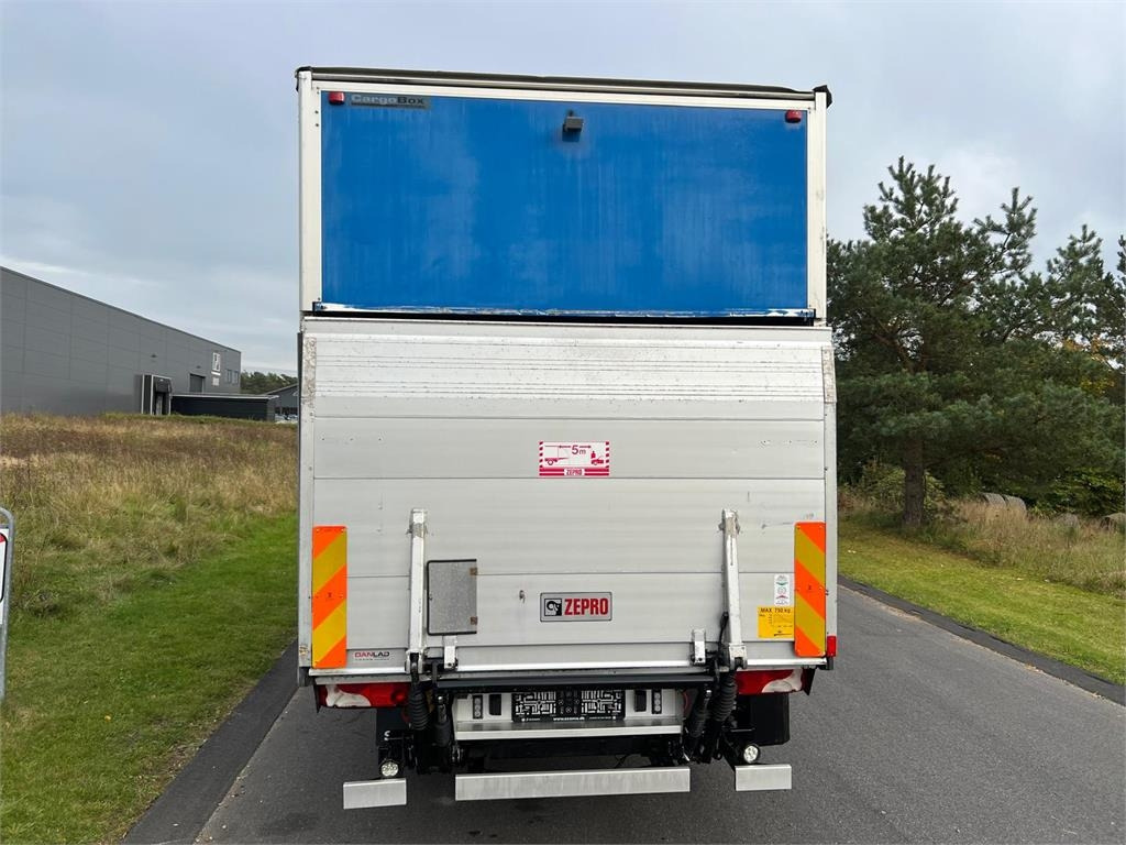 Mercedes-Benz Sprinter 516 CDI - Camión caja cerrada: foto 5 Mercedes-Benz Sprinter 516 CDI - Camión caja cerrada: foto 5