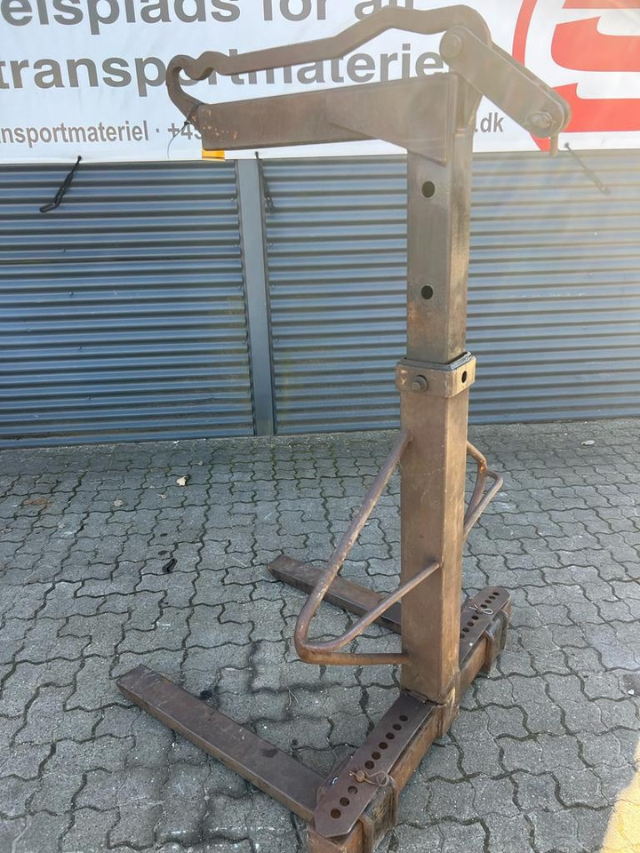 Pallegaffel justerbar - Otros: foto 3 Pallegaffel justerbar - Otros: foto 3