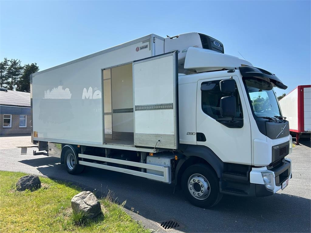 Volvo FL 280 (12 ton) Dobbelt compartment - Frigorífico camión: foto 2 Volvo FL 280 (12 ton) Dobbelt compartment - Frigorífico camión: foto 2