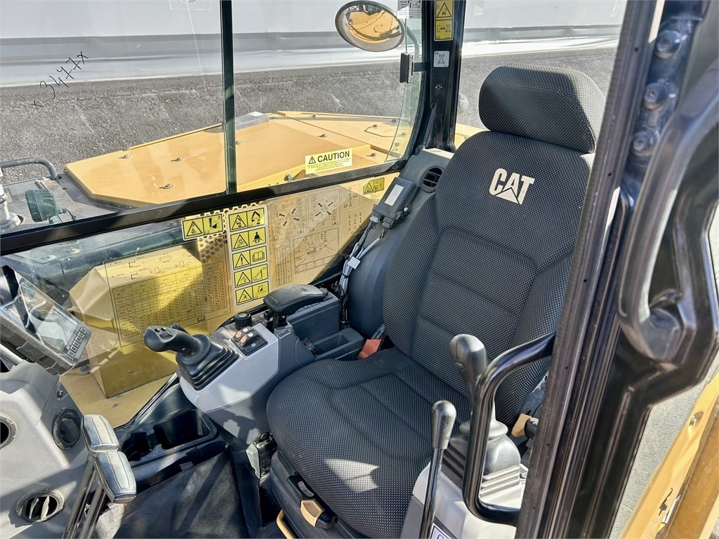 Miniexcavadora CAT 308CR NEXT GEN PYÖRITTÄJÄLLÄ: foto 17
