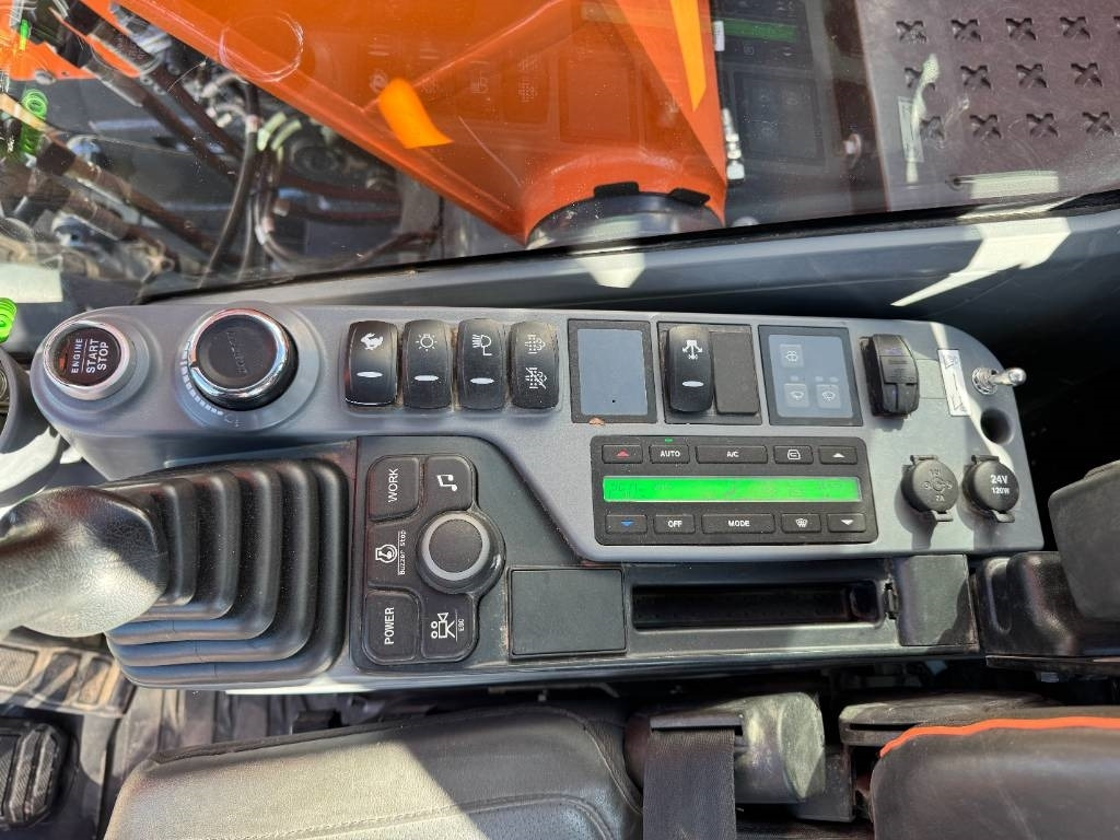Excavadora de cadenas Develon DX140LCR-7 -STAGE V- HIENO!: foto 15
