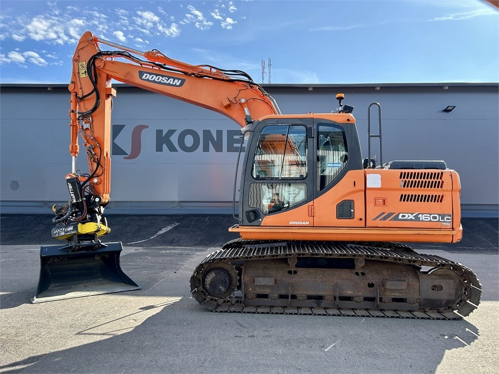 Doosan DX160LC-3 KALLISTAJA+PYÖRITTÄJÄ - Excavadora de cadenas: foto 1 Doosan DX160LC-3 KALLISTAJA+PYÖRITTÄJÄ - Excavadora de cadenas: foto 1