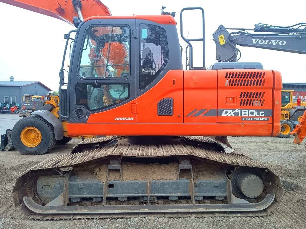 Doosan MYYTY! SOLD! DX180LCH-3 HIGH TRACK - Excavadora de cadenas: foto 2 Doosan MYYTY! SOLD! DX180LCH-3 HIGH TRACK - Excavadora de cadenas: foto 2