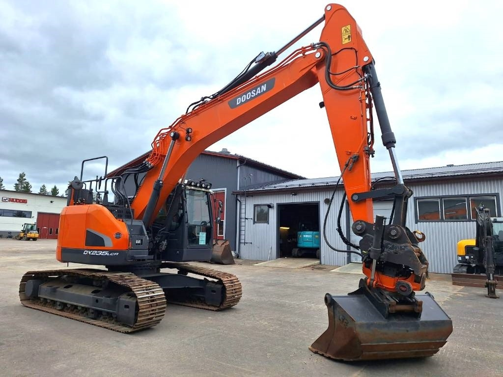 Excavadora de cadenas Doosan MYYTY! SOLD! DX235LCR-5 PYÖRITTÄJÄ: foto 6