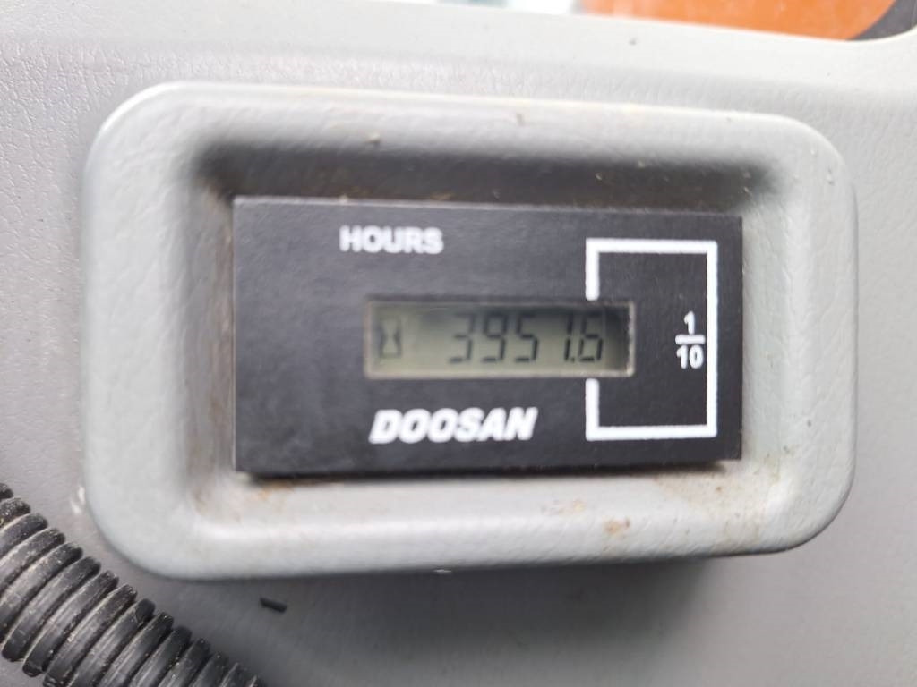 Excavadora de cadenas Doosan MYYTY! SOLD! DX235LCR-5 PYÖRITTÄJÄ: foto 17