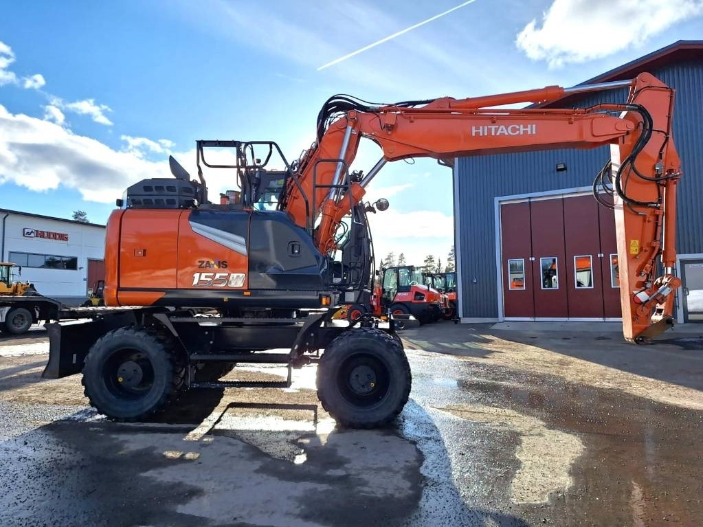 Hitachi ZX155W-7 KUIN UUSI - Excavadora de ruedas: foto 5 Hitachi ZX155W-7 KUIN UUSI - Excavadora de ruedas: foto 5