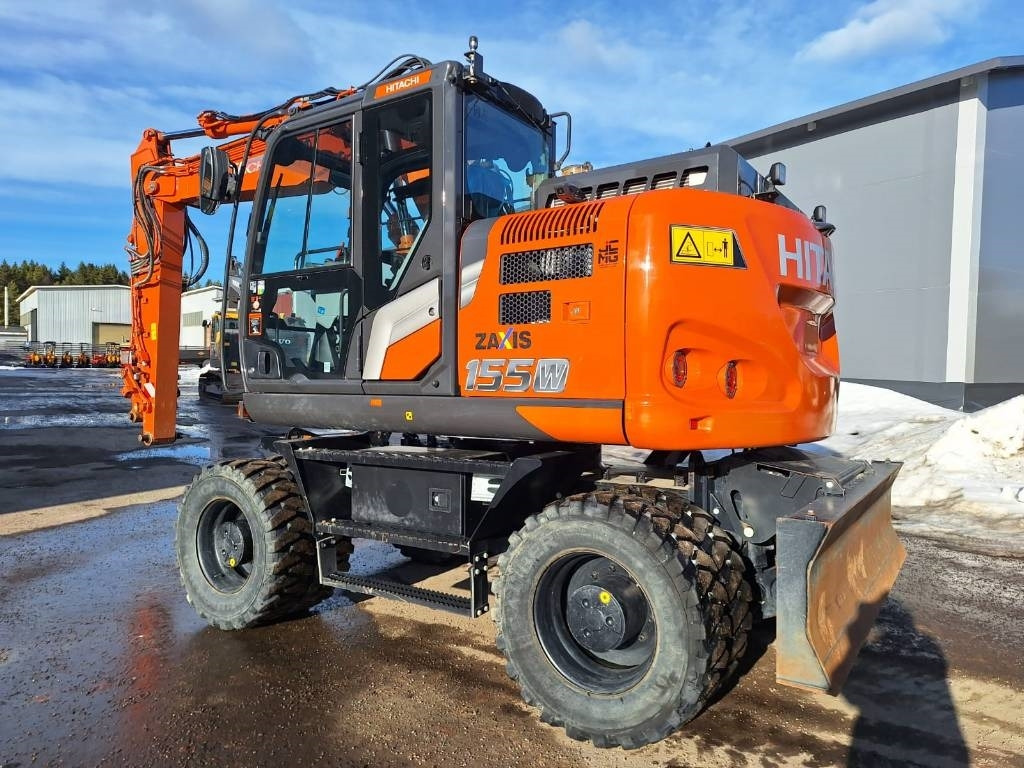 Hitachi ZX155W-7 KUIN UUSI - Excavadora de ruedas: foto 2 Hitachi ZX155W-7 KUIN UUSI - Excavadora de ruedas: foto 2