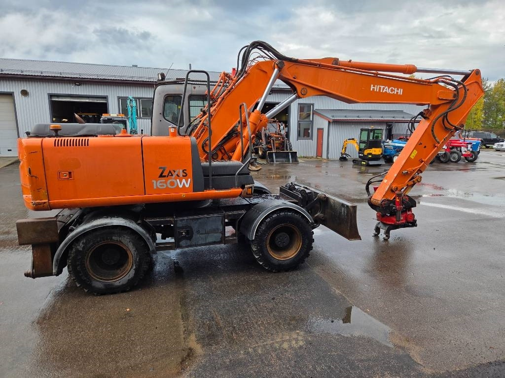 Hitachi ZX160 W PYÖRITTÄJÄLLÄ  - Excavadora de ruedas: foto 5 Hitachi ZX160 W PYÖRITTÄJÄLLÄ  - Excavadora de ruedas: foto 5