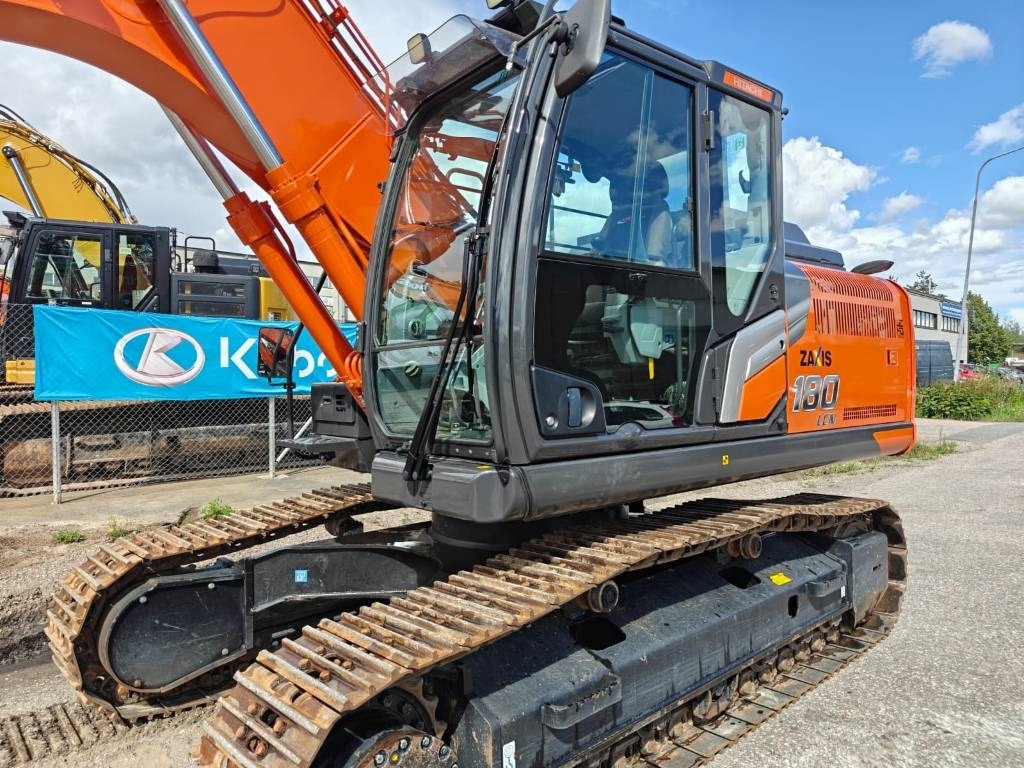 Leasing financiero de Hitachi ZX180LCN-7  leasing Hitachi ZX180LCN-7: foto 16