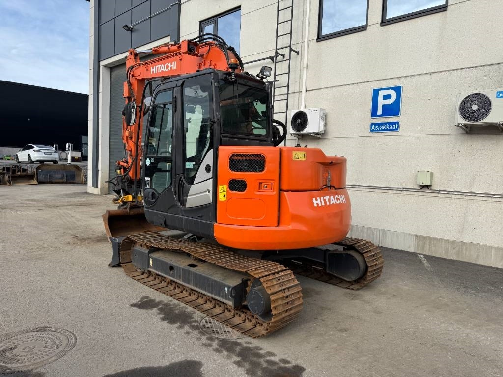 Hitachi ZX85US-5 Pyörittäjä, 3-Kauhaa - Miniexcavadora: foto 2 Hitachi ZX85US-5 Pyörittäjä, 3-Kauhaa - Miniexcavadora: foto 2