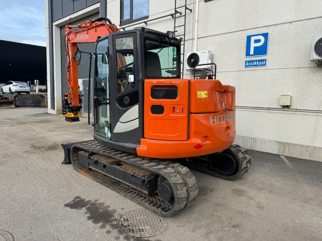 Hitachi ZX85USB-6, Uudella engcon EC209 tiltillä - Miniexcavadora: foto 3 Hitachi ZX85USB-6, Uudella engcon EC209 tiltillä - Miniexcavadora: foto 3