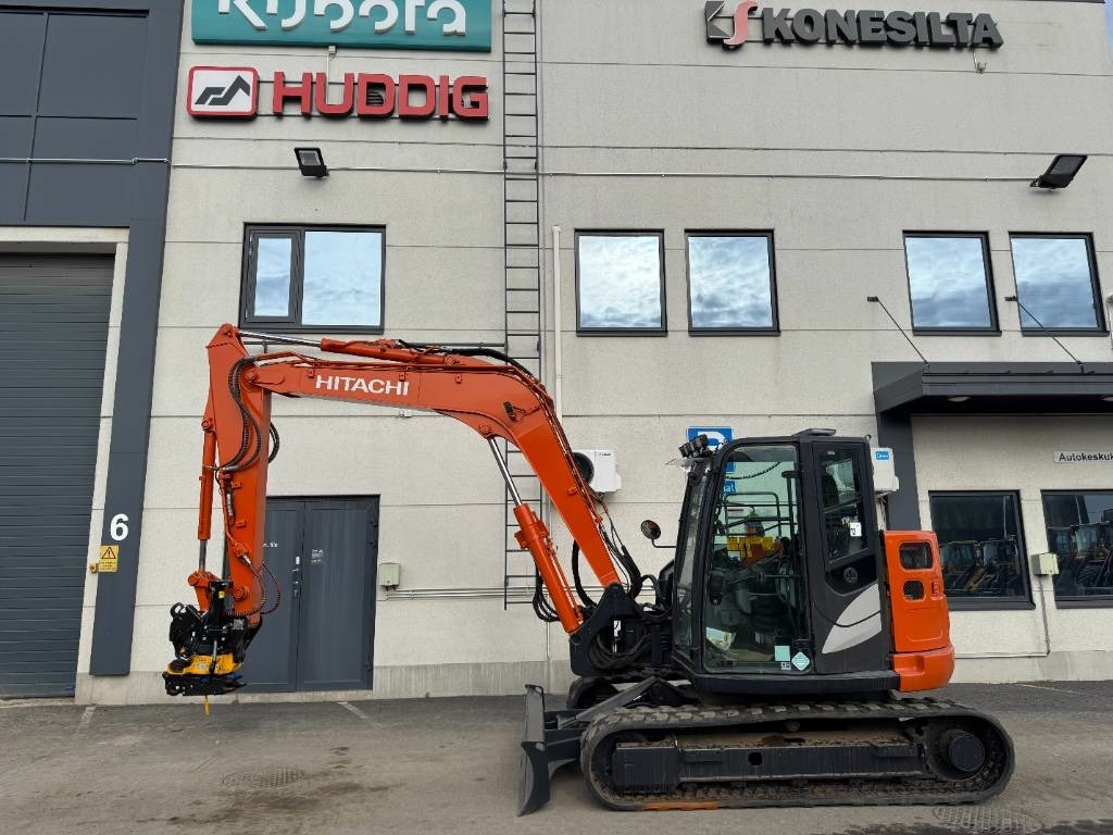 Hitachi ZX85USB-6, Uudella engcon EC209 tiltillä - Miniexcavadora: foto 1 Hitachi ZX85USB-6, Uudella engcon EC209 tiltillä - Miniexcavadora: foto 1