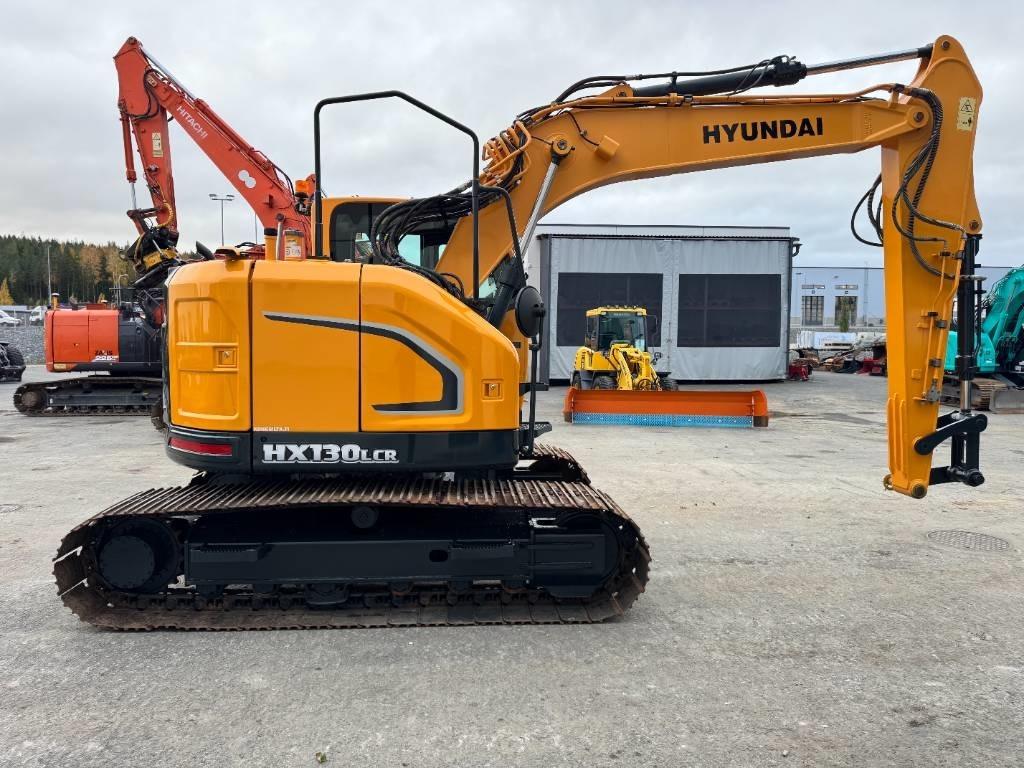 Excavadora de cadenas Hyundai HX130LCR: foto 6