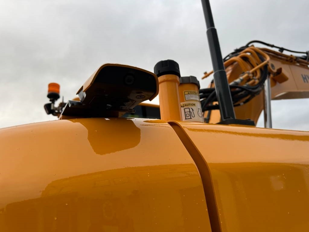 Excavadora de cadenas Hyundai HX130LCR: foto 11