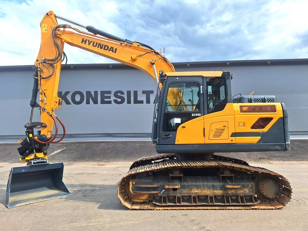 Hyundai HX140HW METSÄMALLI PYÖRITTÄJÄLLÄ - Excavadora de cadenas: foto 1 Hyundai HX140HW METSÄMALLI PYÖRITTÄJÄLLÄ - Excavadora de cadenas: foto 1