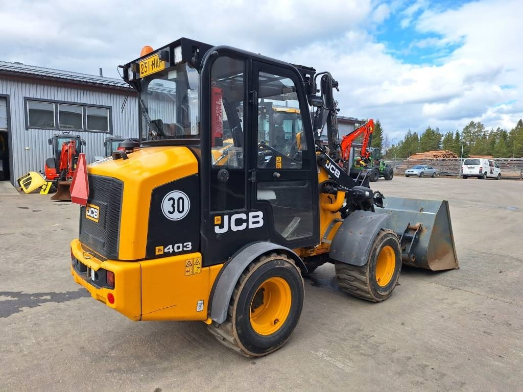 JCB 403 PIIKIT JA KAUHA - Cargadora articulada: foto 4 JCB 403 PIIKIT JA KAUHA - Cargadora articulada: foto 4