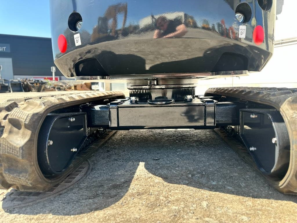 Leasing financiero de Kubota U 17-3 uusi Varustelupaketilla  leasing Kubota U 17-3 uusi Varustelupaketilla: foto 11