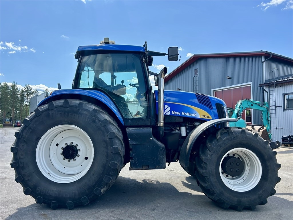 New Holland TG285 - Tractor: foto 5 New Holland TG285 - Tractor: foto 5