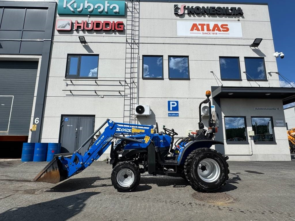Solis 26 4WD Etukuormaajalla - Tractor: foto 1 Solis 26 4WD Etukuormaajalla - Tractor: foto 1