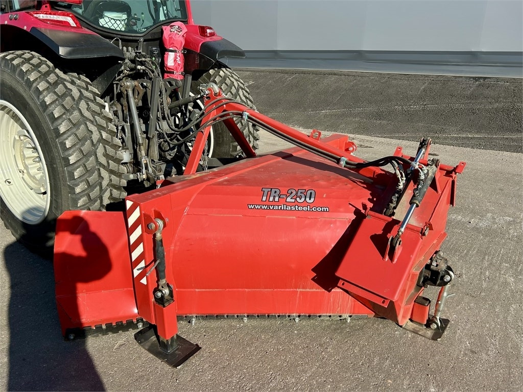 Valtra MYYTY!!SOLD!!A94 KAUHA+LUMILINKO - Tractor: foto 5 Valtra MYYTY!!SOLD!!A94 KAUHA+LUMILINKO - Tractor: foto 5