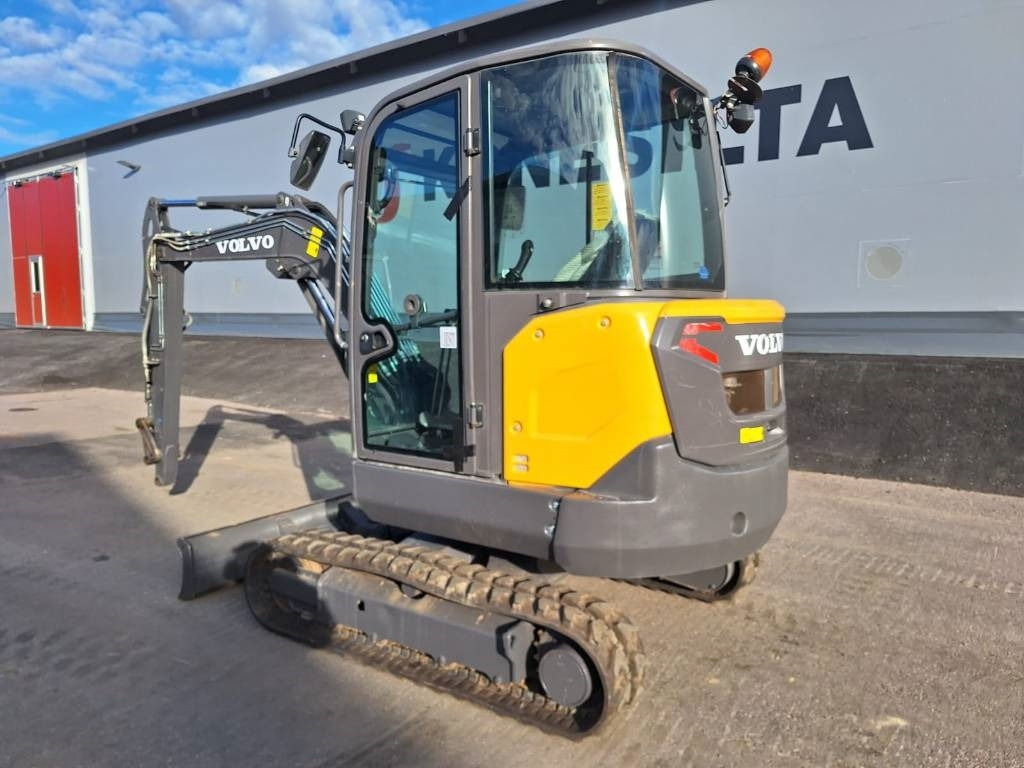 Volvo EC35D HIENO KUNTO - Miniexcavadora: foto 2 Volvo EC35D HIENO KUNTO - Miniexcavadora: foto 2